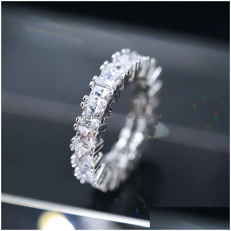 Luxury Design Sparkling Diamond Engagement Ring Elegant 4mm Heart Round Square Cubic Zirconia Paved 925 Silver Jewelry