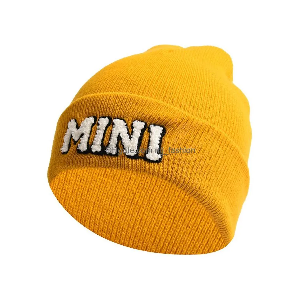 2023 Mama Letter Mini Keep Warm Skull Caps Fashion New Outdoor Solid Color Women Beanies Winter Hat