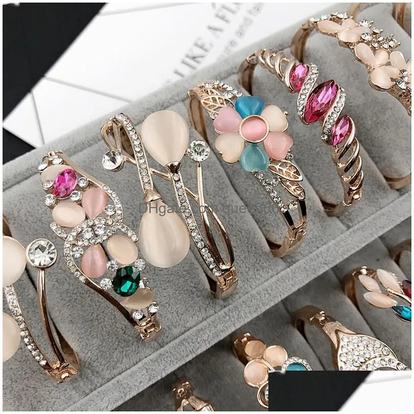 Korean Fashion Quality Cuff Bracelet Cat Eye Rhinestone Charm Bangle Bracelet Rose Gold Silver Mix Different Styles Jewelry Wholesale