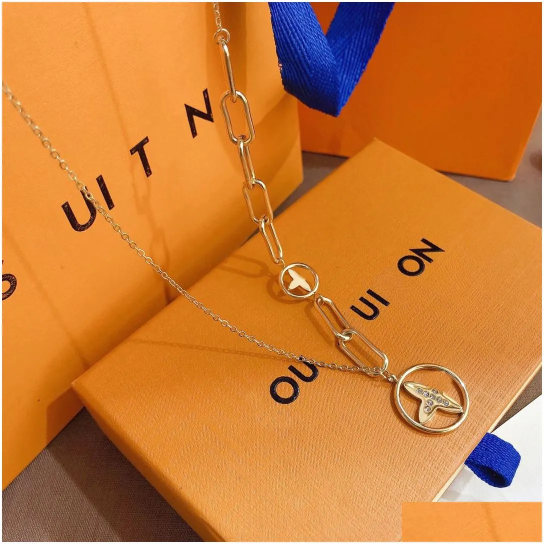exclusive couple style square flower pendant luxury charm jewelry pendant necklace designer brand long chain selected quality accessories romantic gift