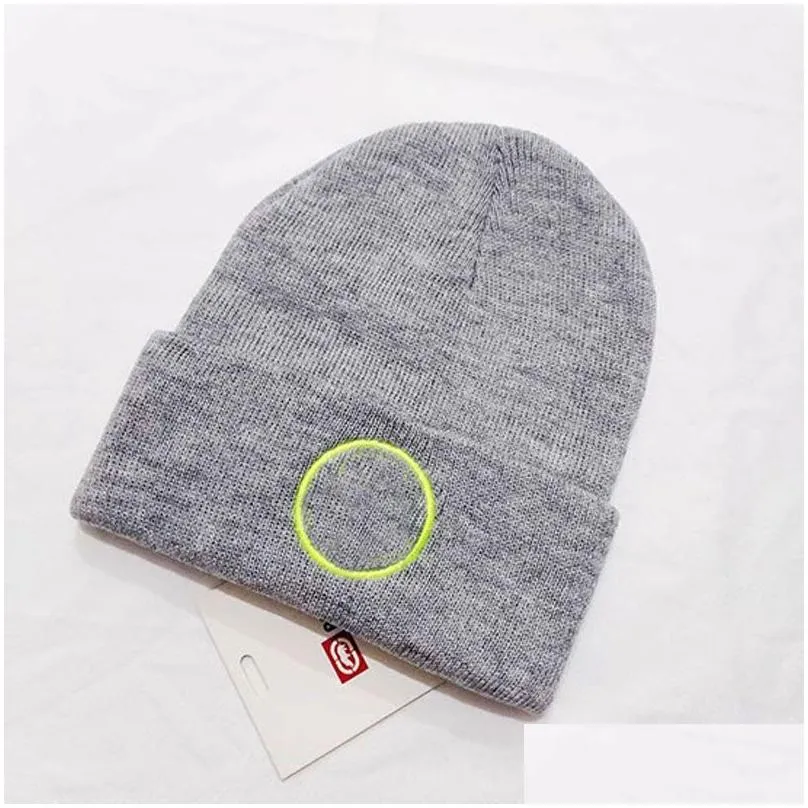 LL Beanies Ladies Winter Knitted Hat Warm Revelation Beanie Fashion Warm Hats Comfortable Sports Cap with Embroidered Logo