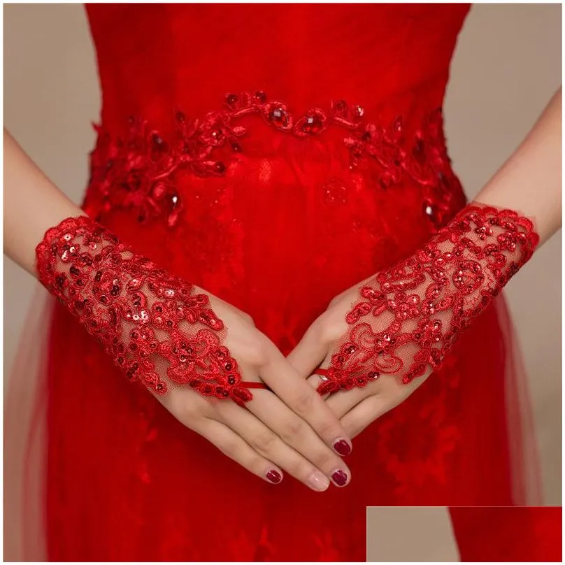 Elegant Beaded Lace Short Bridal Gloves Fingerless White red Ivory Wedding Accessories