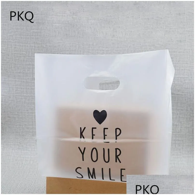 Gift Wrap 100pcs/lot Translucent Frosted Plastic Bag With Handles Keep Your Smile Small Packaging Bags 24*30 Cm Wholesale ! 6/27