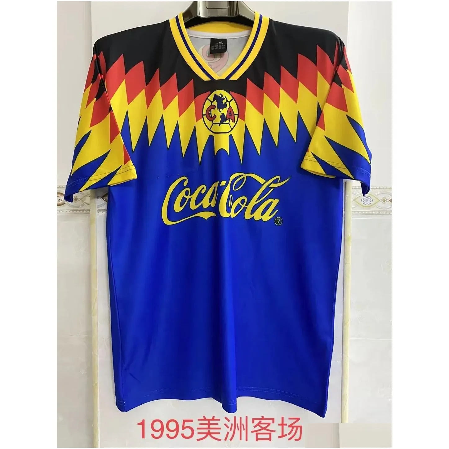 1987 1988 2001 2002 retro soccer jerseys club america liga mx football shirts mexico r.sambueza p.aguilar o.peralta c.dominguez matheus 94 95 96 97 05 06 11 chucho