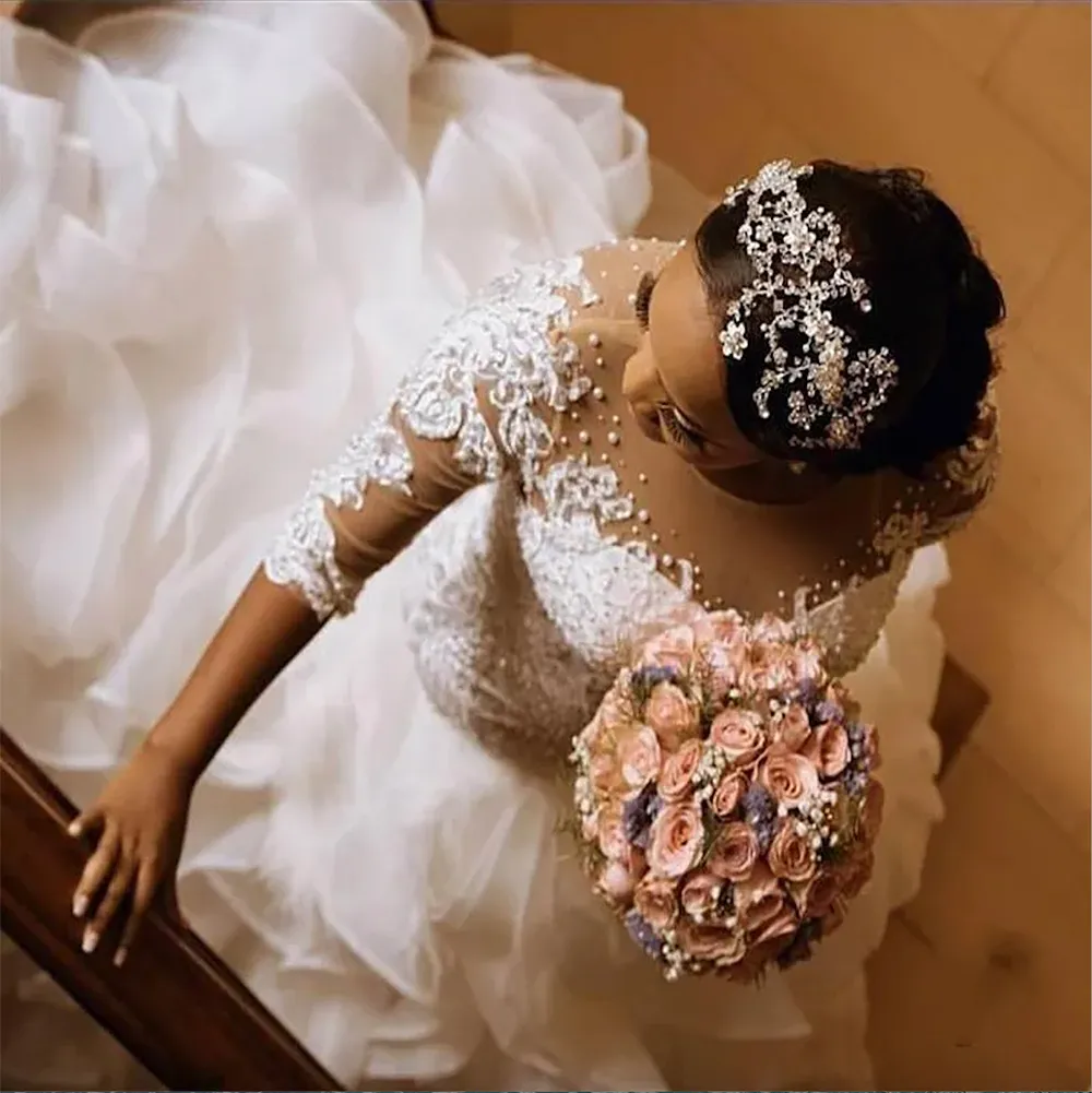 2023 Mermaid Wedding Dresses Luxury Beaded Crystals with 1/2 Half Sleeves Lace Applique Ruffles Sweep Train Custom Made Wedding Gown vestido