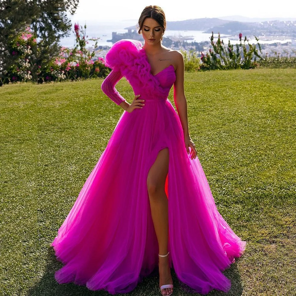 2023 Fuchsia Long Sleeve Prom Dresses One Shoulder Ruffles Tulle Beads Women A Line Evening Gowns High Side Slit Formal Special Occasion Dress