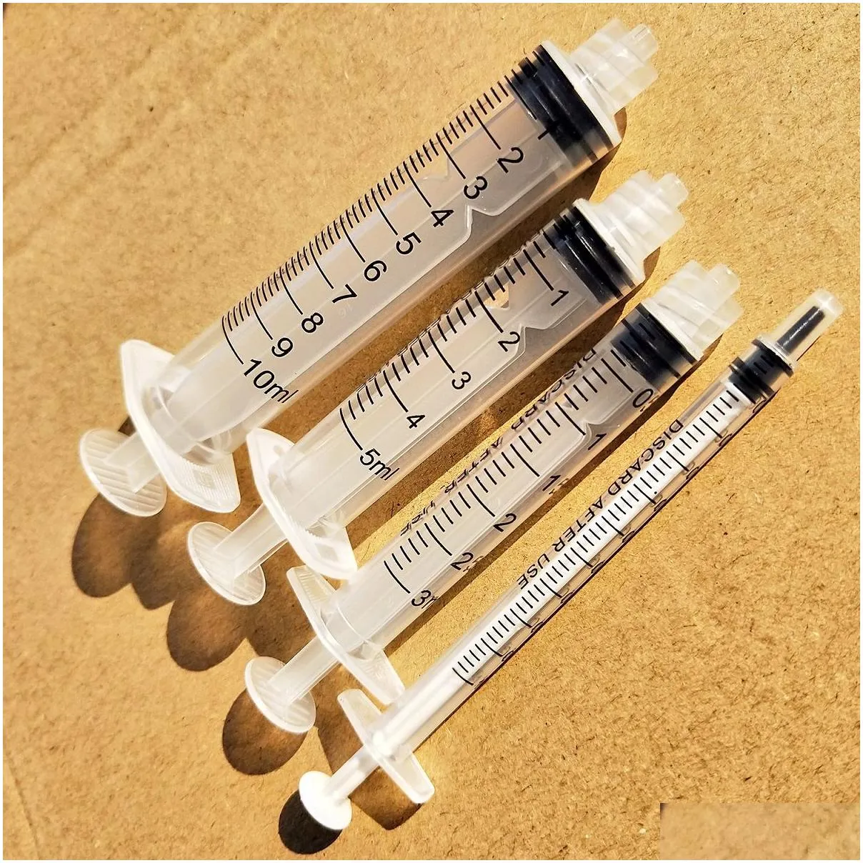 wholesale pack of 50 plastic syringes 1ml 3ml 5ml 10ml for scientific labs and dispensing multiple uses industrial syringe without
