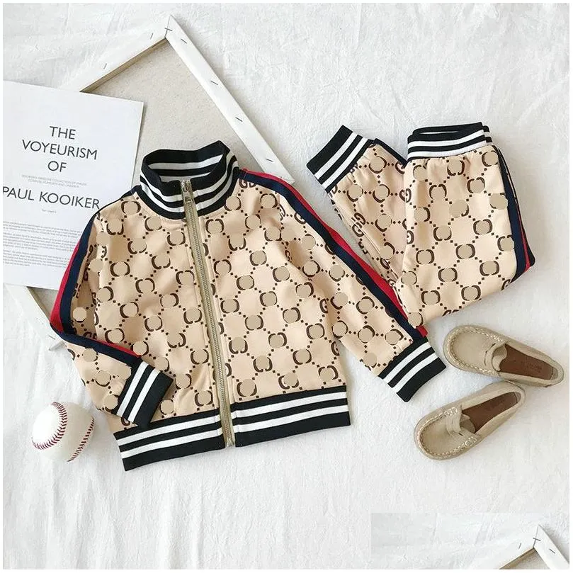 Kids Clothing Sets Boys Girls Tracksuits Suit Letters Print 2pcs Designer Jacket Pant Suits Chidlren Casual Sport Clothes 90-140 2