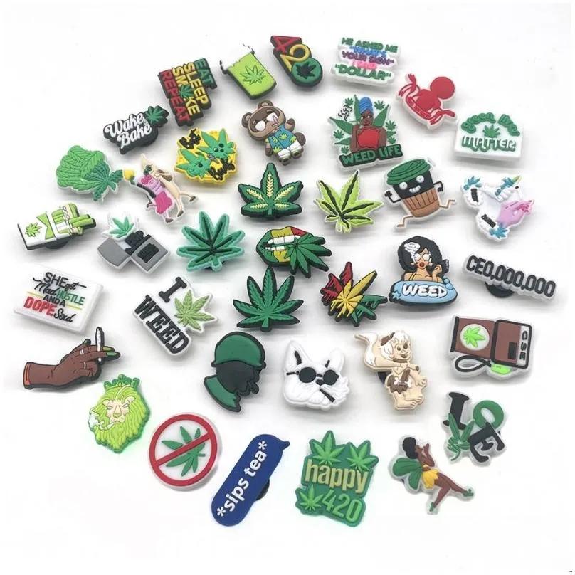 Green cartoon PVC Shoe Charms Shoes Buckles Bands Fit Bracelets clog JIBZ accessories Wristband Boys Girls Gift Hat Decoration