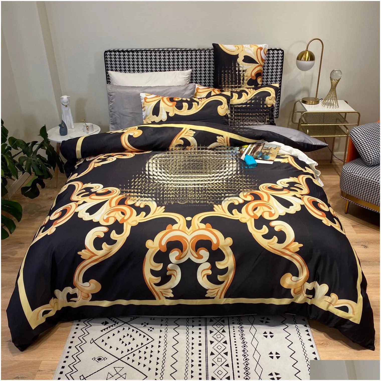 luxury gold designer queen bedding sets 4pcs/set printed silk queen size duvet cover bed sheet fashion pillowcases fast ship