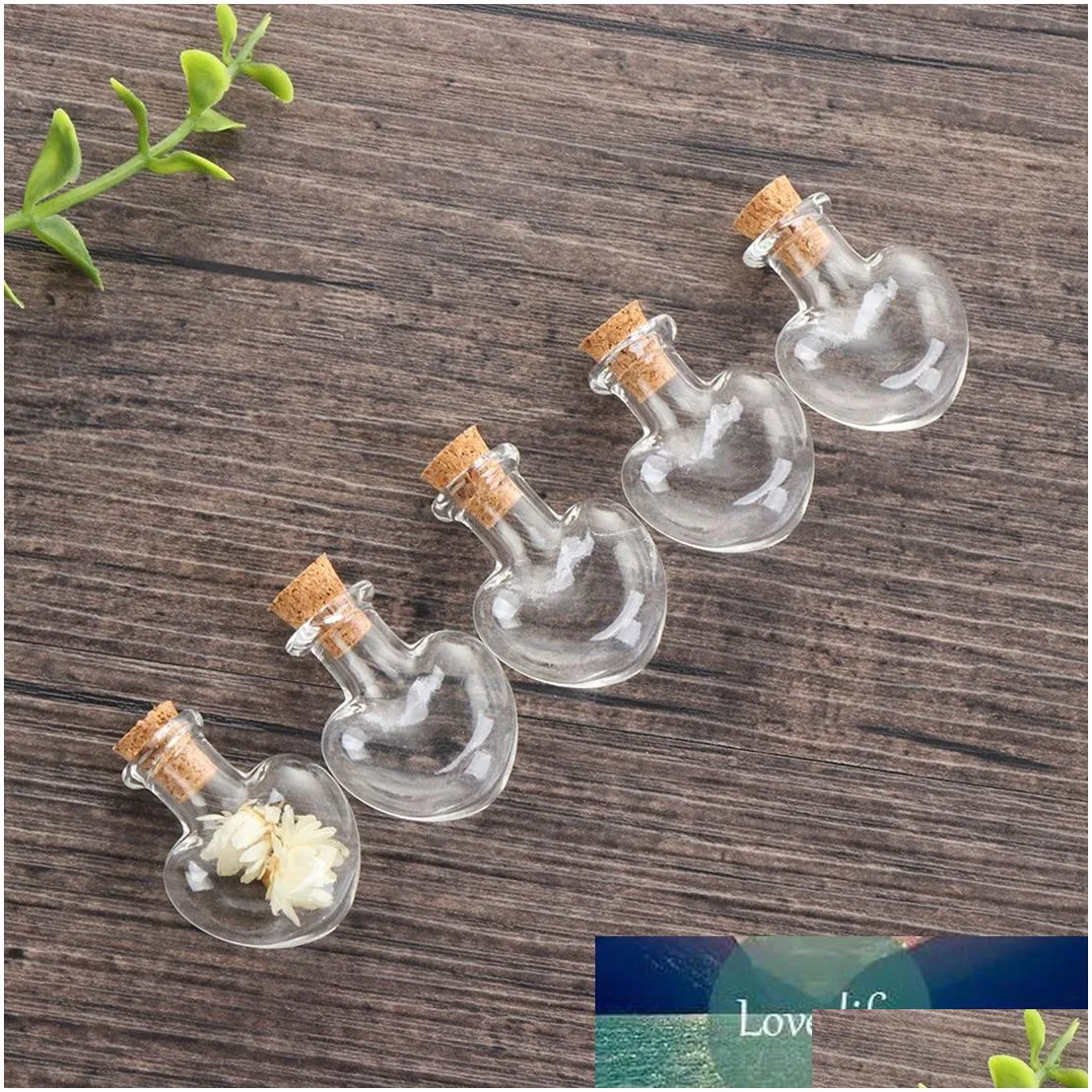 wholesale 50Pcs 2.4 X 2cm 5ml Heart-Shaped Mini Glass Cork Bottles Empty Sample Small Jars Wishing Glass Bottle Storage Vial -