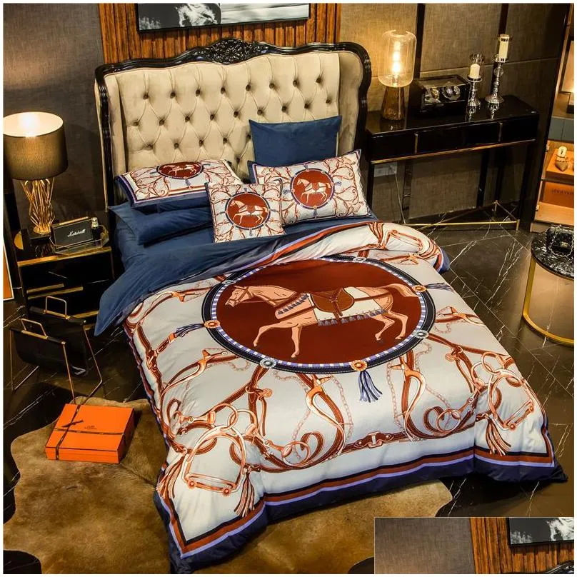luxury winter autumn designer bedding sets velvet queen king size duvet cover bed sheet pillowcases fashion retro designers comforter