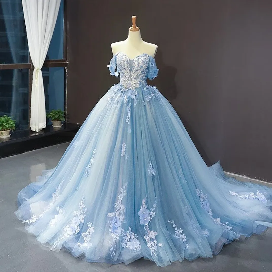 Real Image Princess Quinceanera Dresses A Line Off Shoulder Lace 3D Applique Sweet 16 Gowns Sweep Train Backless Prom Party Gowns 2024