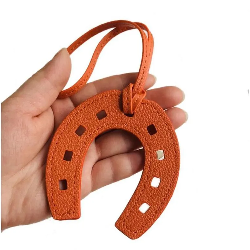 keychains fashion leather femme bag charm llaveros para mujer sleutelhanger lanyard horseshoe key chain for women pendant gift