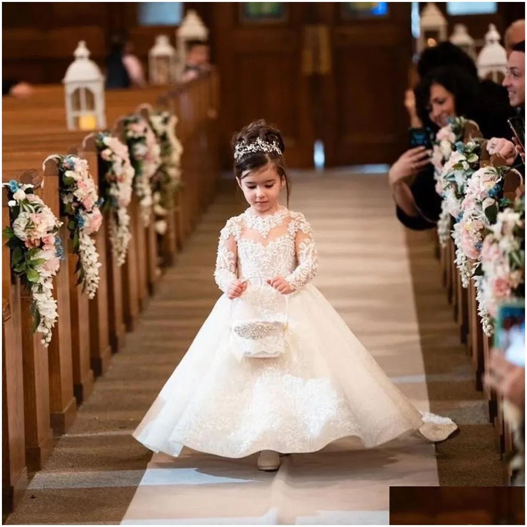 luxurious flower girl dress long train with bow bead 3d flowers appqulies ball gown princess holy fisrst communion wears