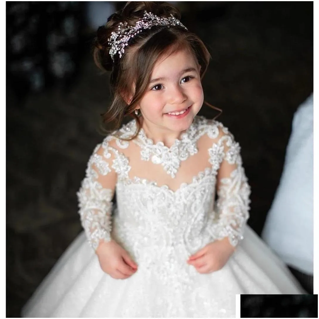 luxurious flower girl dress long train with bow bead 3d flowers appqulies ball gown princess holy fisrst communion wears