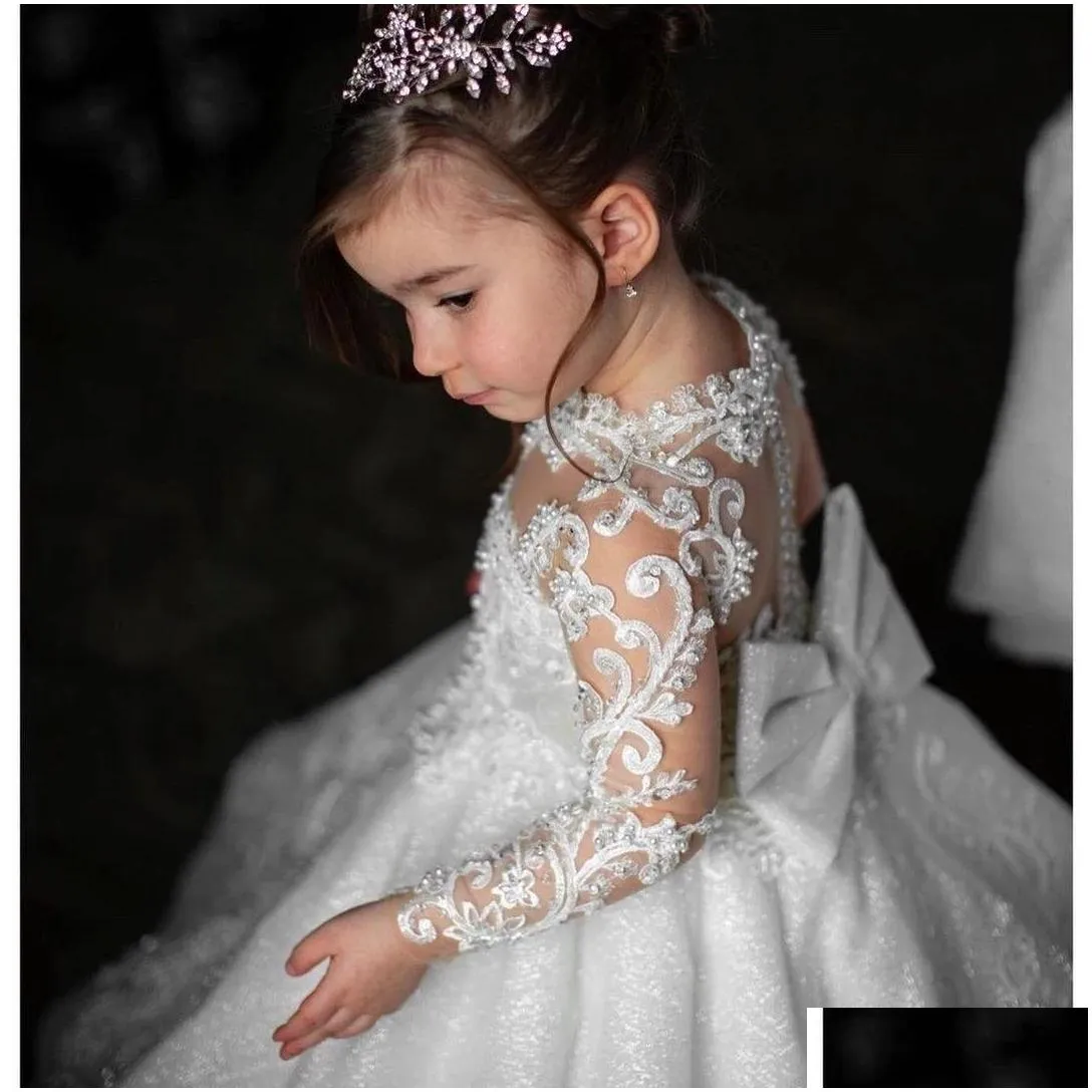 luxurious flower girl dress long train with bow bead 3d flowers appqulies ball gown princess holy fisrst communion wears