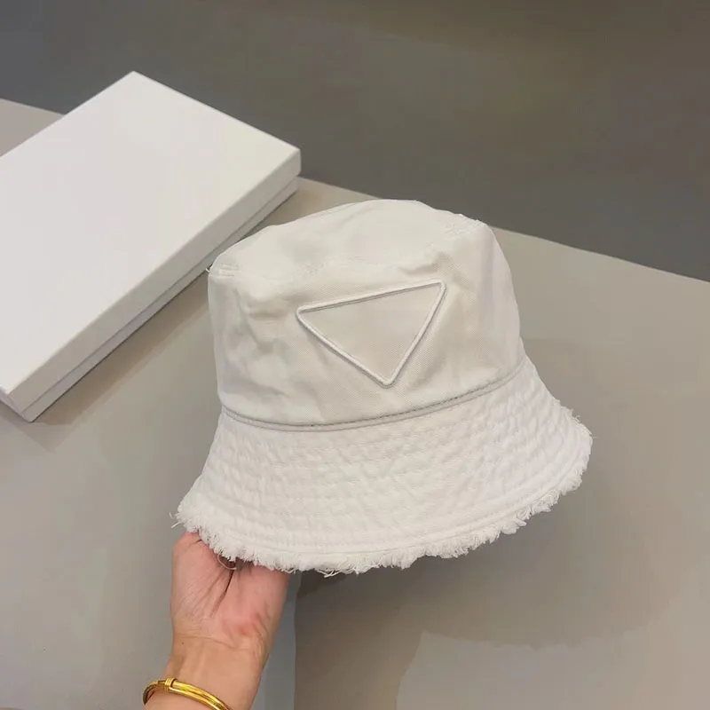 Luxury designer bucket hat European and American fashion embroidery style men's women's outdoor sunshade cap nice