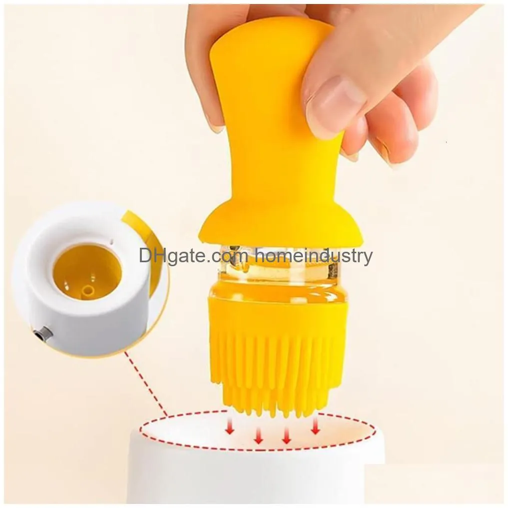 bbq tools accessories 2 in 1 oil dispenser bottle with brush convenient liquid seasoning big capacity bottle kitchen bbq pastry brushes tools acces