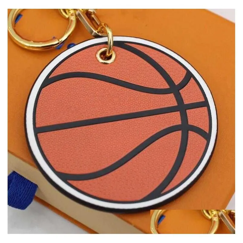 designer fashion keychain letter printing round high quality basketball key chain uni pu leather alphabet pattern car keys ring