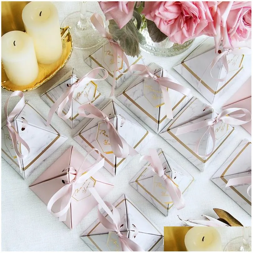 50pcs/lot triangular pyramid marble candy box wedding favors and gifts boxes chocolate box bomboniera giveaways boxes party supplies