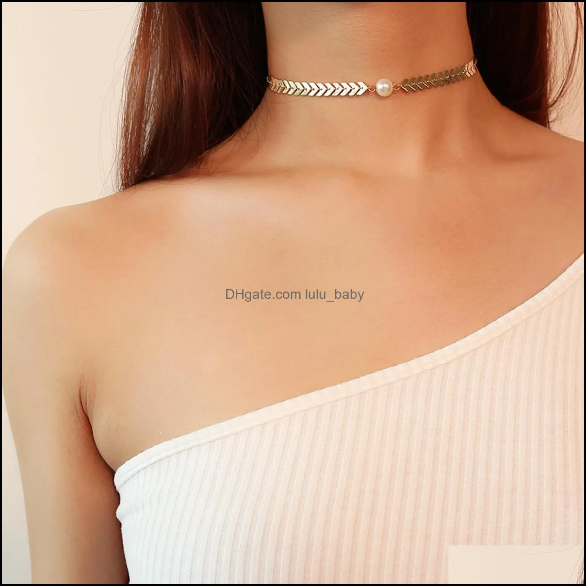 women simple delicate gold layered chokers handmade chain necklace with artificial pearl wholesale