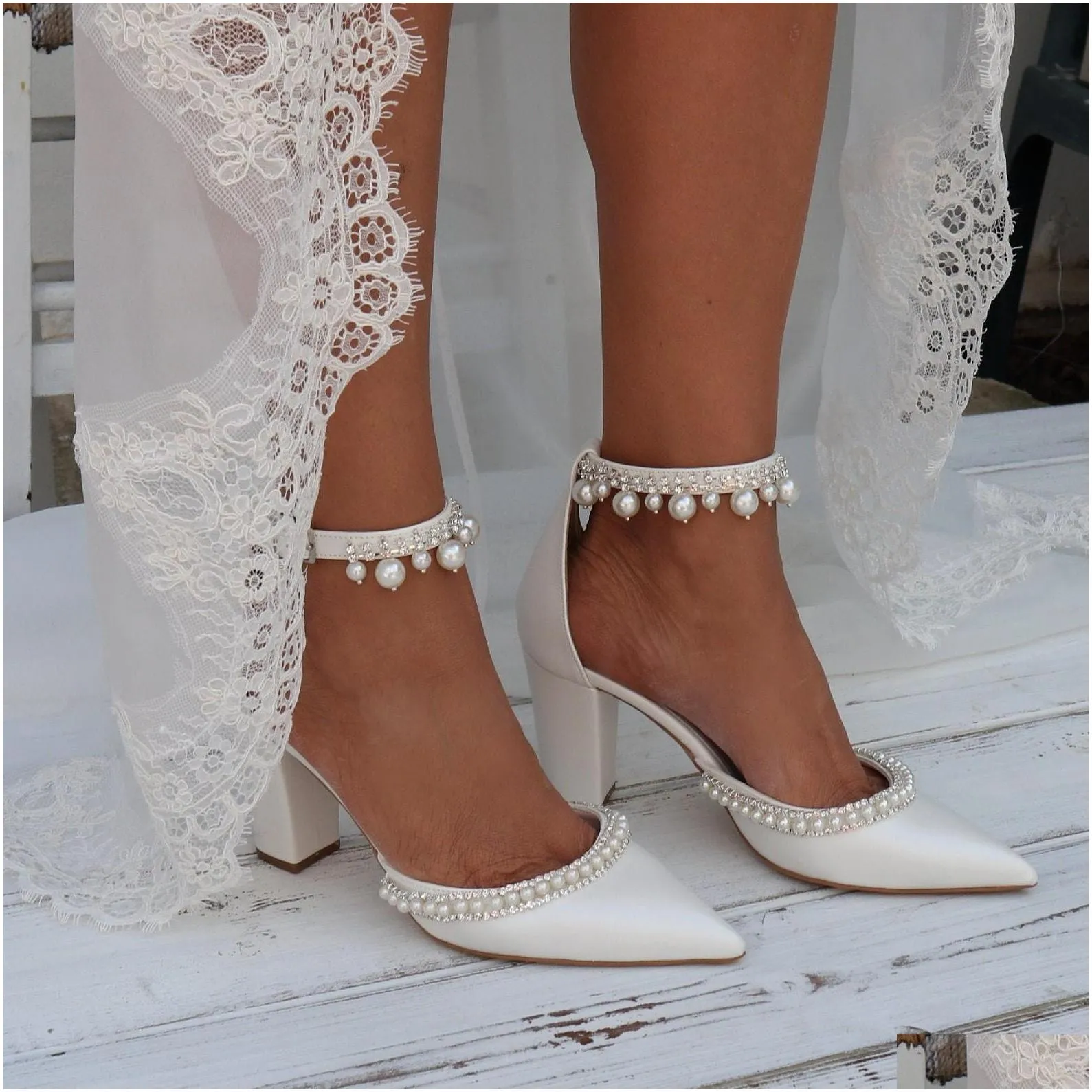 white silk satin wedding shoes pointed toe elegant pearls sparkle crystals beaded women pumps chunky high heel bridal shoes cl03334