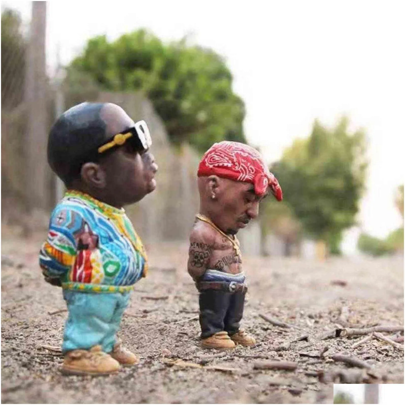 mini resin ornaments hip hop funny rapper bro figurine set for home indoor outdoor decorations party 211101