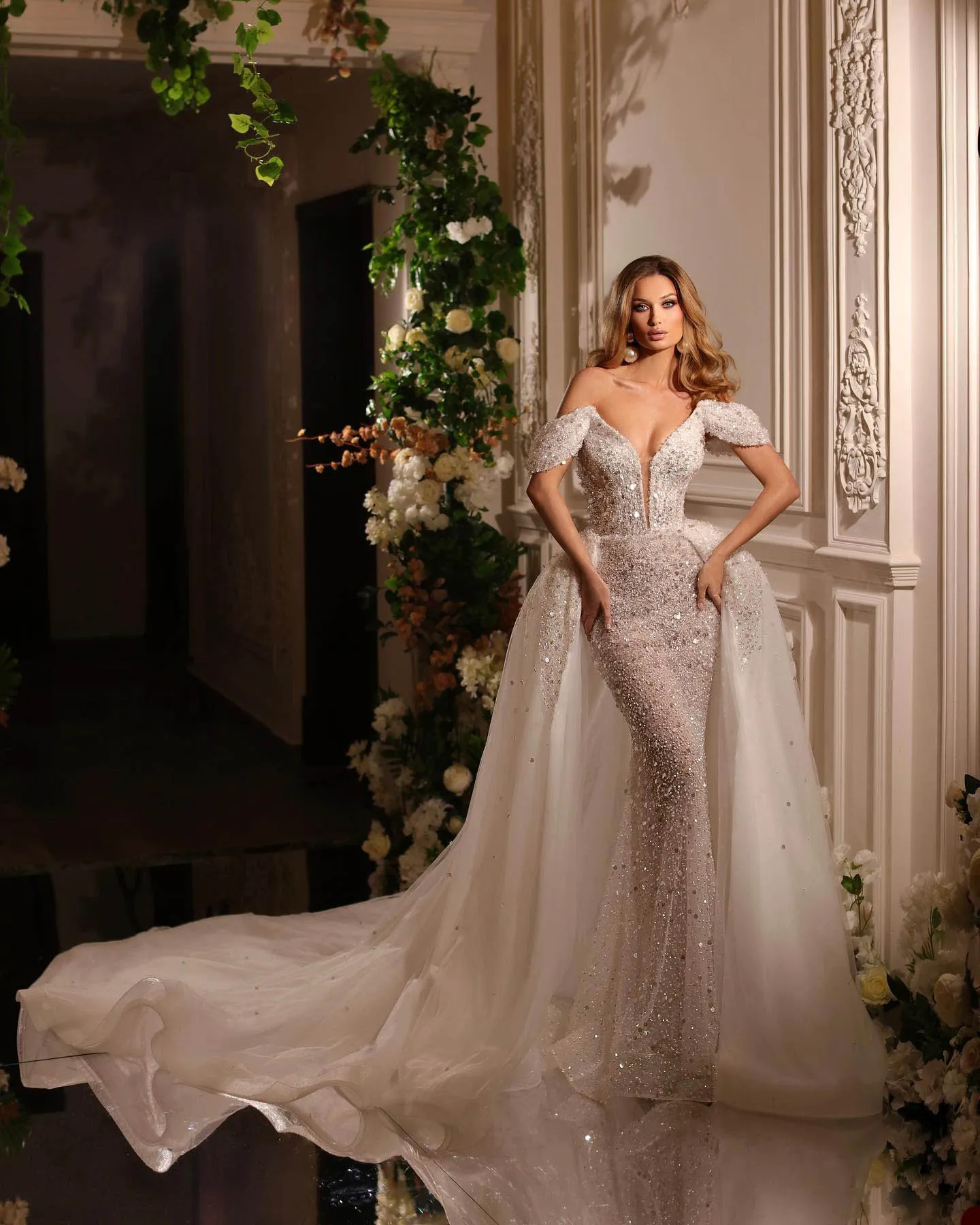 Glamorous Mermaid Wedding Dresses V-neck Off the Shoulder Shining Sequined Beaded Backless with Tulle Chapel Gown Custom Made Plus Size Vestidos De Novia