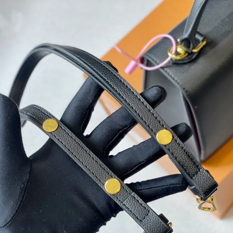23ss Women Designer Classical Twist Bags Fashion Lady Tote Luxury Leather Handbags Clutch Purse Female Cross Body Shoulder Bag