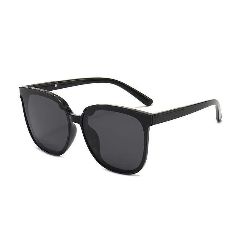 designer sunglasses for women and men summer style antiultraviolet retro plate square full frame black gold gradient grey lens