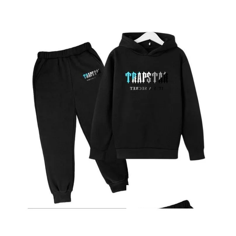 Conjuntos De Ropa Chándal Trapstar Ropa De Diseñador Para Niños Bebé  Sudadera Estampada Mticolors Cálido Conjunto De Dos Piezas Sudadera Con  Capucha Abrigo Drop Delive Dhiwh Du 20,45 €