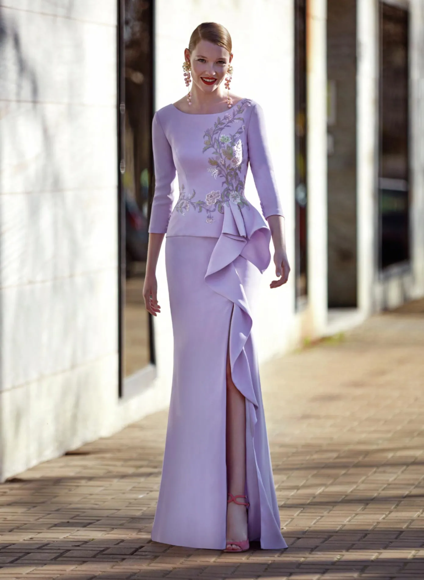 Lavender Backless Mother Of The Bride Dresses Mermaid Appliqued Wedding Guest Dress Long Sleeves Bateau Neckline Side Split Satin Evening Gowns