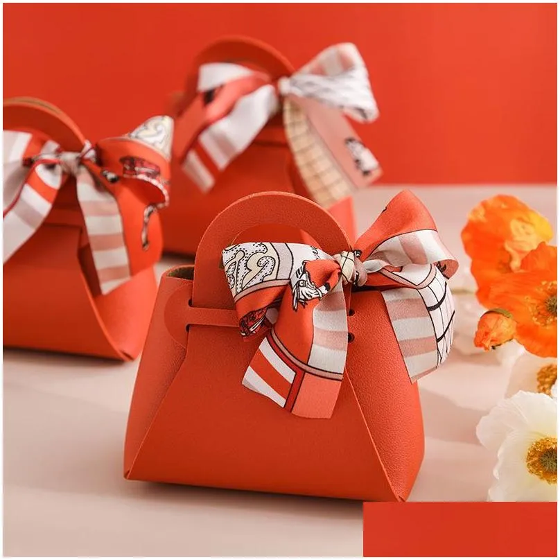 10 pcs leather gift box creative handbag shape ribbon bow temperament small boxes for gifts baby shower candy box packaging cx220423