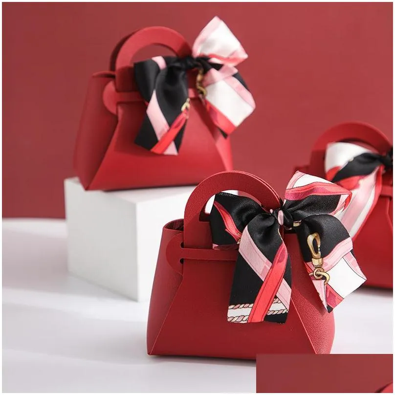 10 pcs leather gift box creative handbag shape ribbon bow temperament small boxes for gifts baby shower candy box packaging cx220423