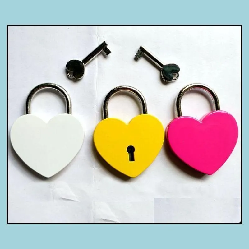 creative alloy heart shape keys padlock mini archaize concentric lock vintage old antique door locks with keys new pure colors
