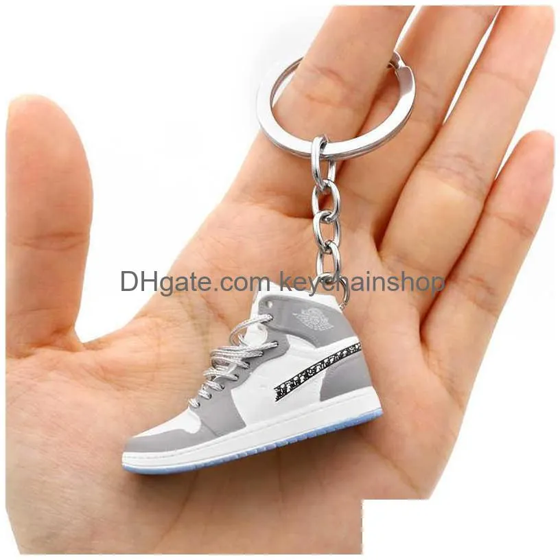 creative 1/6 hollow 3d sneakers model keychains souvenirs basketball shoes sports enthusiasts keyring car backpack pendant gifts g1019