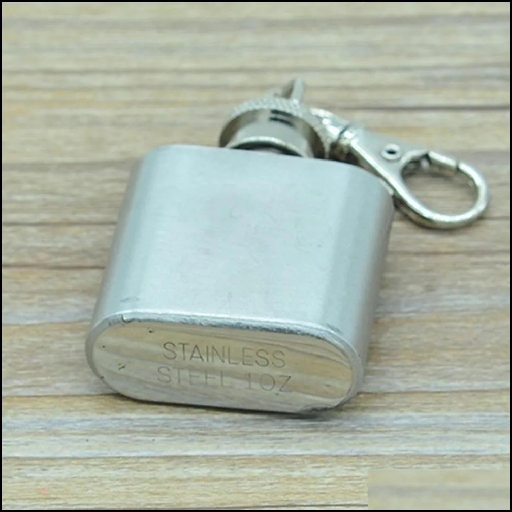 1oz stainless steel mini hip flask with keychain portable party outdoor wine bottle with key chains