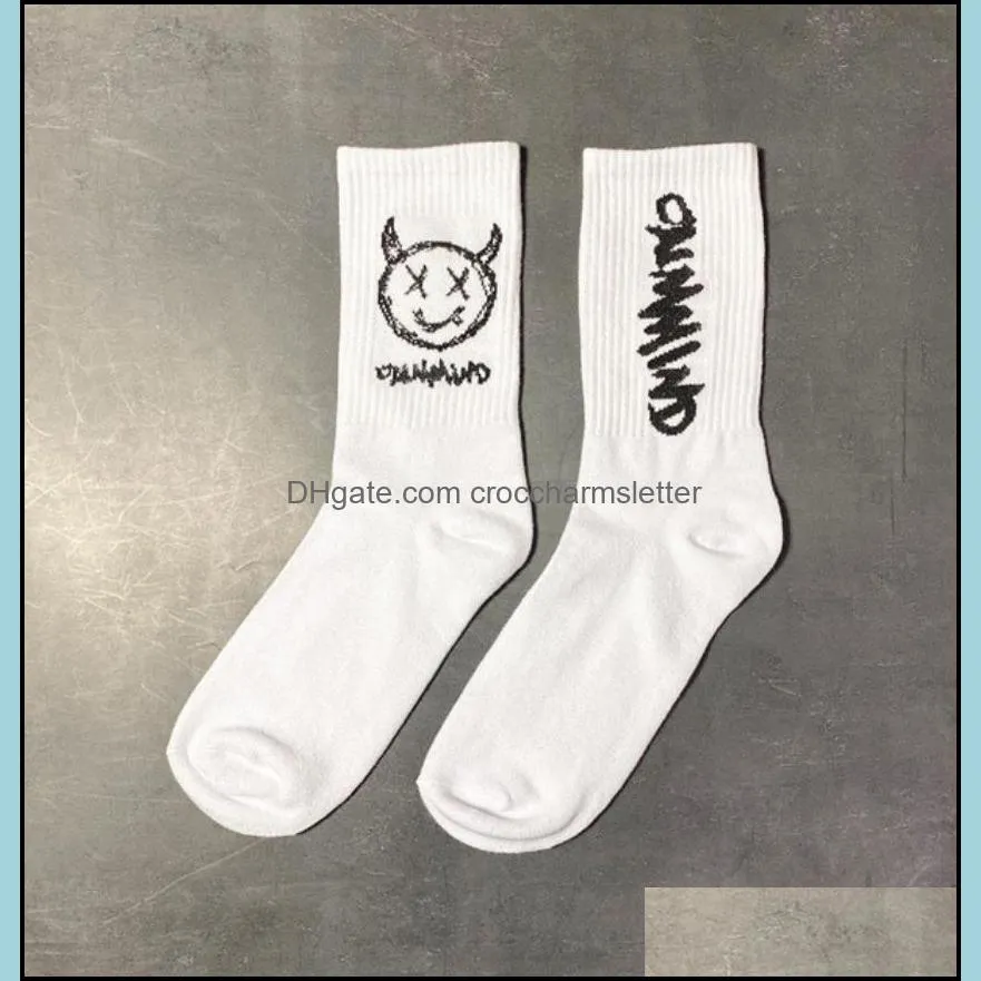 men socks japanese cotton cartoon pattern hip hop style breathable mid tube socks skateboard socks soft long sock for men