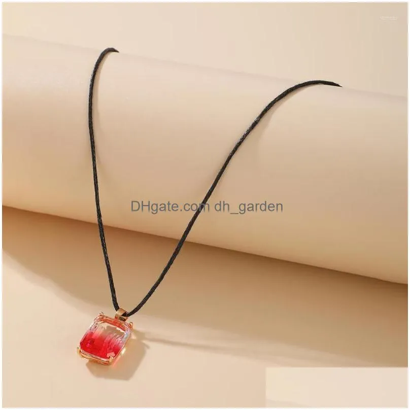 chains lovely strawberry pandent necklace for women fruits geometry metal choker girls party jewelry accessories 15891