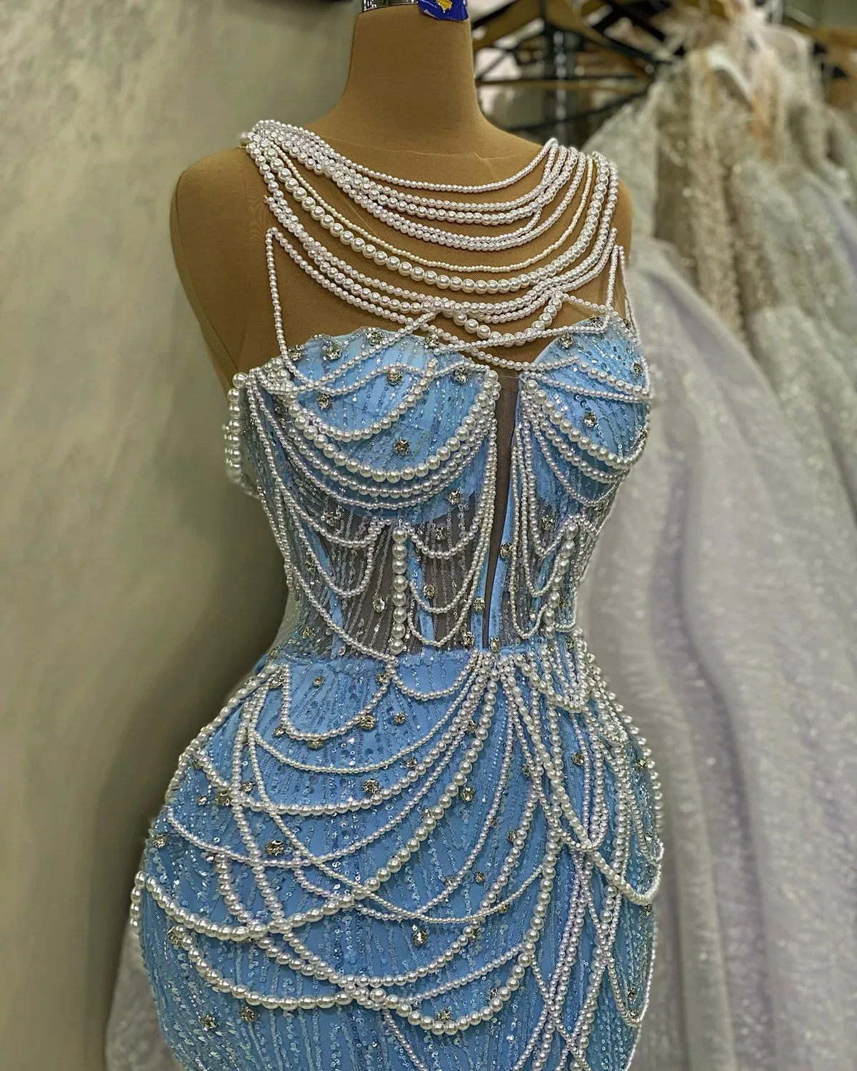 Gorgeous Mermaid Prom Dresses Sweetheart Pearl Chains Design Sleeveless Applicants Beads Tulle Floor Length Custom Made Plus Size Party Dress Vestido De Noite