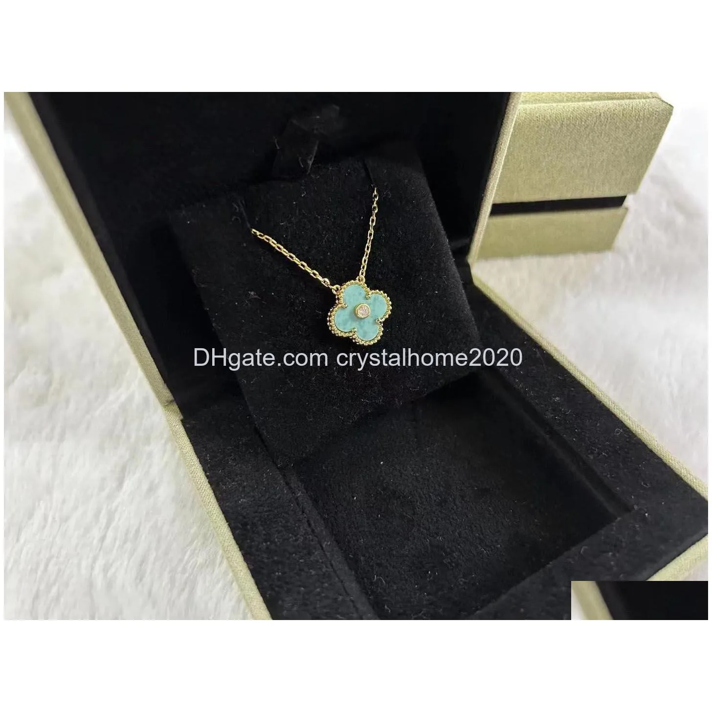 luxury van brand designer pendant necklaces 2022 christmas limited edition 18k gold cross chain blue clover 15mm 4 leaf flower choker necklace nice