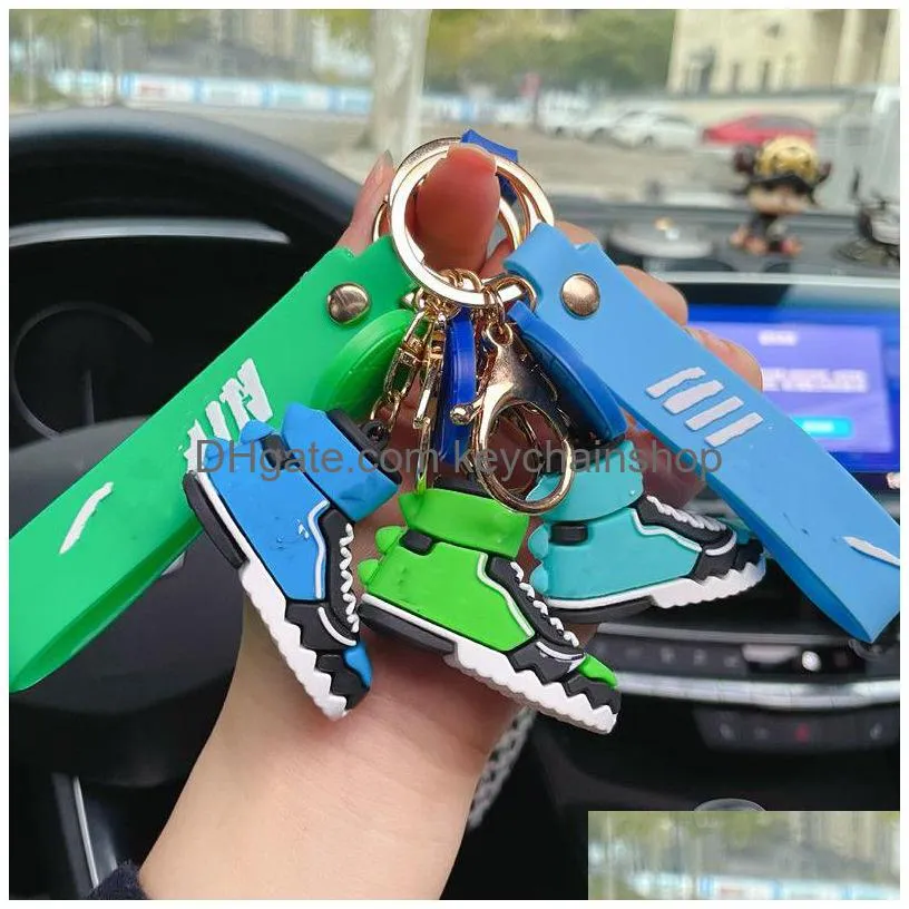 designer sneaker keychain party gift cute key ring small gift pendant anniversary gift creative 3d sports shoes keychains 4 colors