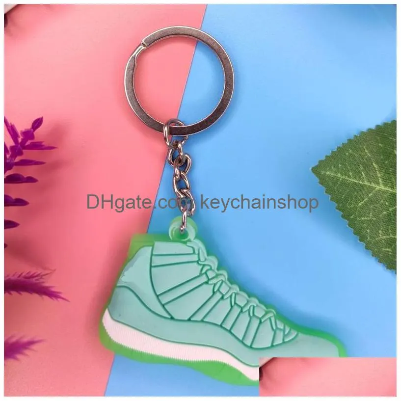 designer keychain mini sneaker key ring gift shoes keychains handbag chain basketball shoe key holder