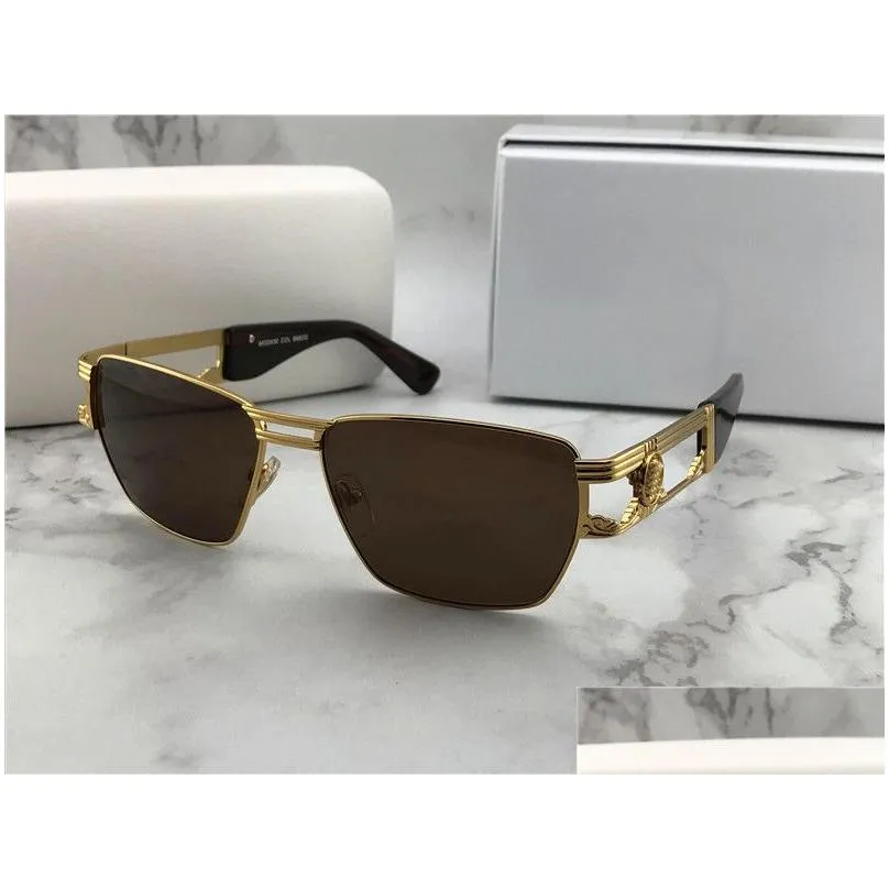 vintage design sunglasses 631 small square metal frame hollow temples and simple style top quality eyewear with antiultraviolet