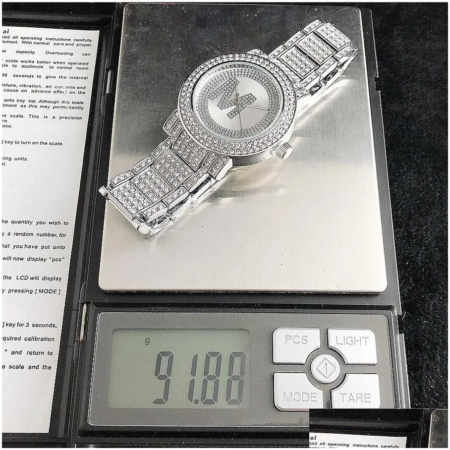 brand watches women girl diamond crystal big letters style metal steel band quartz wrist watch m126