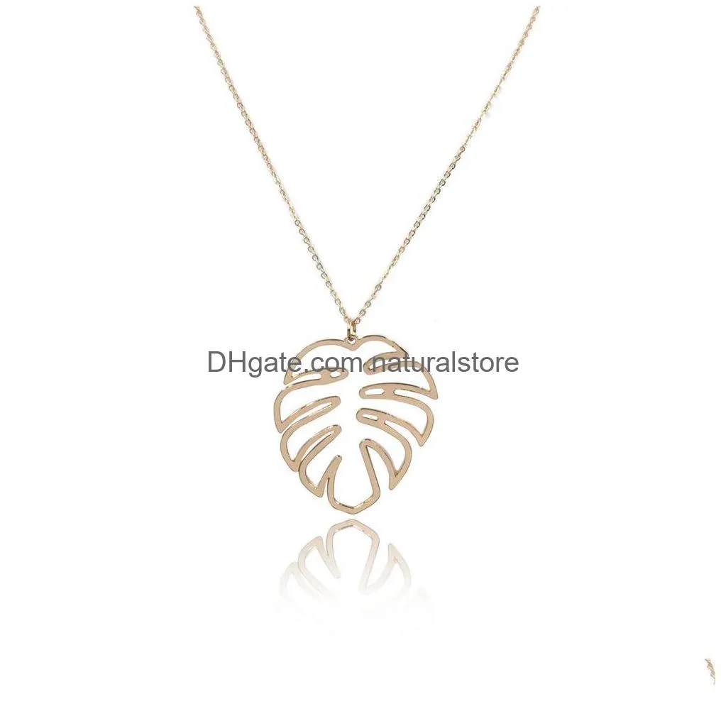 fashion gold color hollow carving bananas leaf pendant with linked chain necklace for lady casual wearring