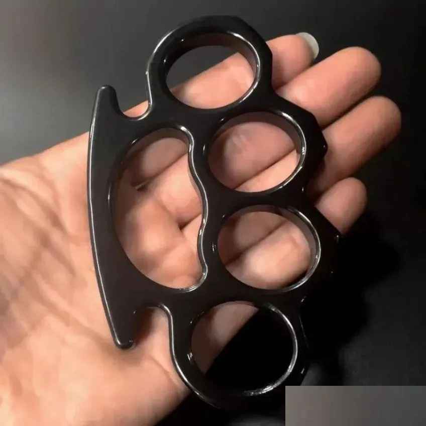 Brass Knuckle Self Defense Keychain For Personal Security Black And Gold Steel Knuckle Dusters From Hjfyzxco 2.84 DHgate.Com