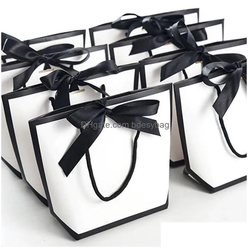 gift wrap 5pcs white paperboard black frame shopping paper bag for promotion clothing portable tote business packaging baggift