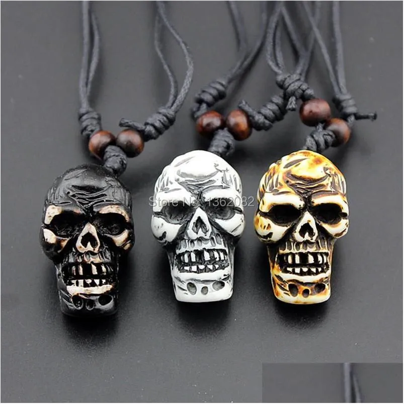 pendant necklaces men womens imitation yak bone carving horror devil skull halloween necklace amulet gift mn600pendant